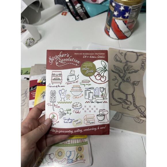 Lot of Various Aunt Martha's, Vogart Hot Iron `Embroidery Transfers Used. - Picture 3 of 7